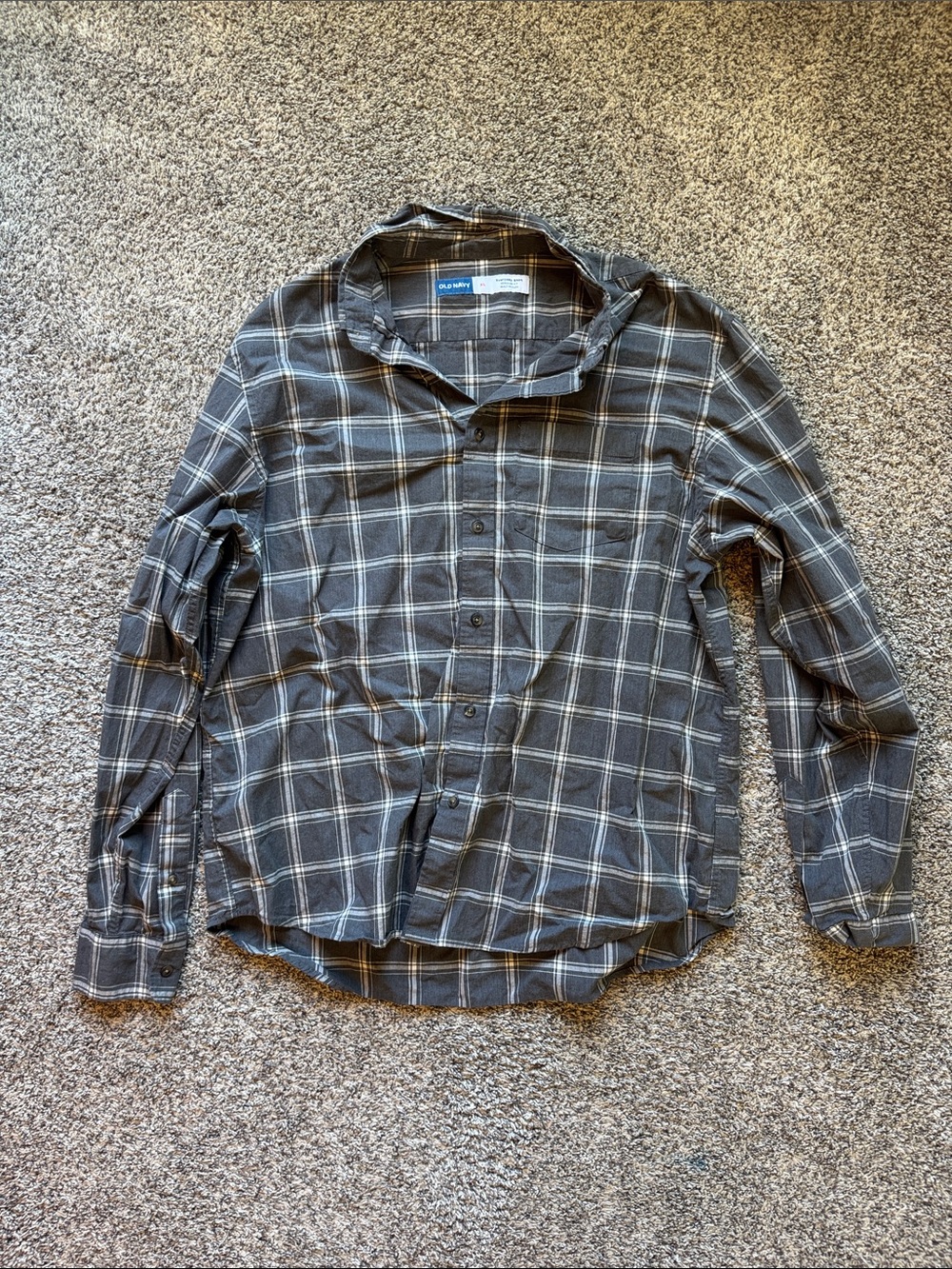 Old Navy Men's Gray & White Plaid Button-Down Shirt